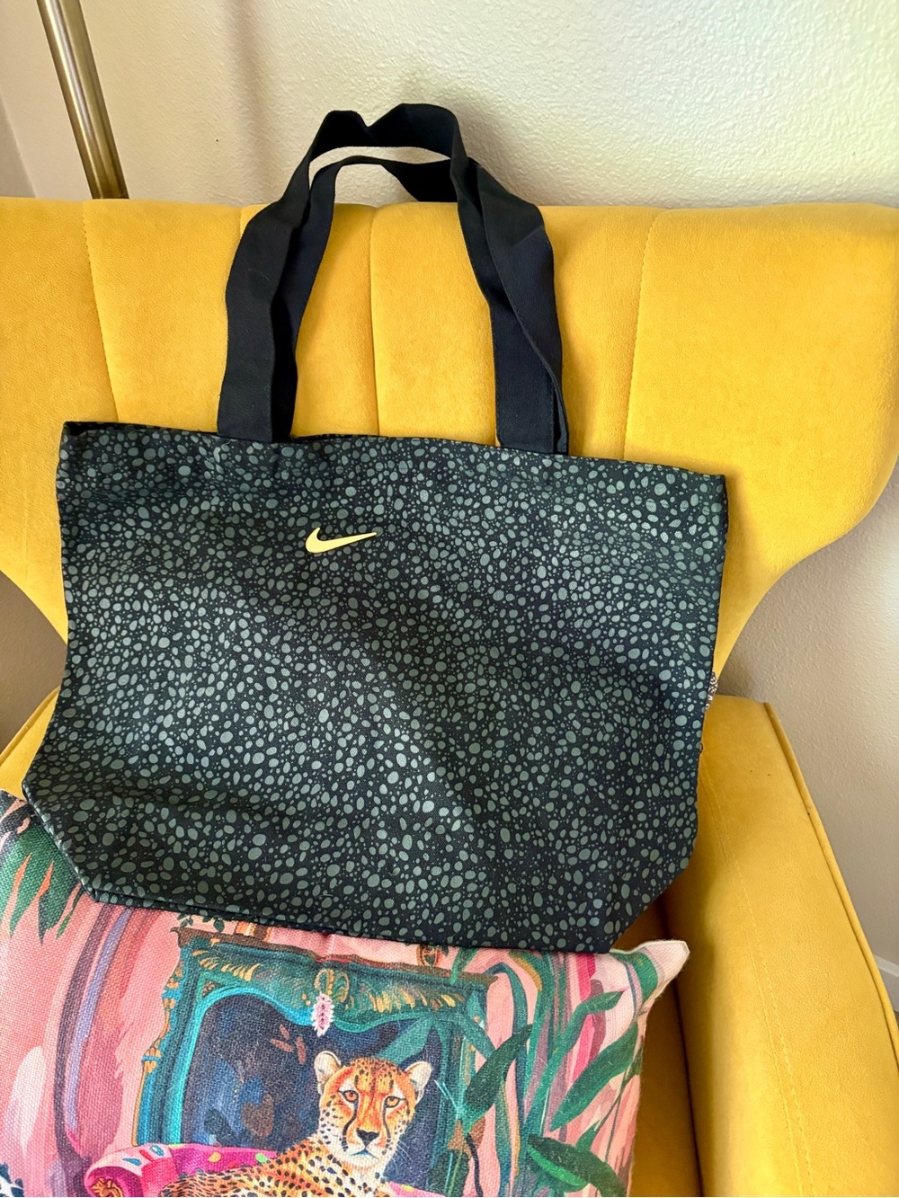 Nike Black Tote with Dark Green Pebble Print - Picture 2 of 2